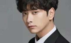娱乐圈吃瓜男明星小谢是谁,小谢是谁?揭秘吃瓜男明星背后的故事