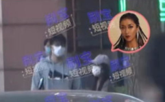 娱乐吃瓜男歌手恋情,吃瓜男歌手恋情曝光,揭秘甜蜜背后的故事